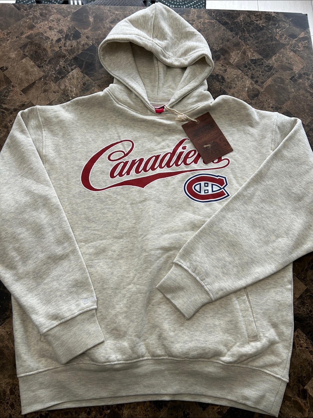 NWT 🆕 Mitchell & Ness Men’s Canadiens Habs Logo Oversized Hoodie Sweatshirt